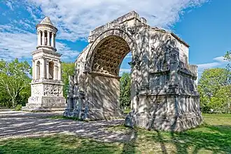 L'Arc de triomphe de Glanum.