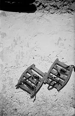 Raquettes à neige, juillet 1952, Soča, Bovec&nbsp;(en)