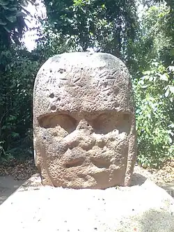 Monument no 3 au parc de La Venta