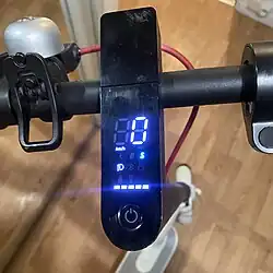 Xiaomi M365 avec l’écran LCD de la Xiaomi 1S