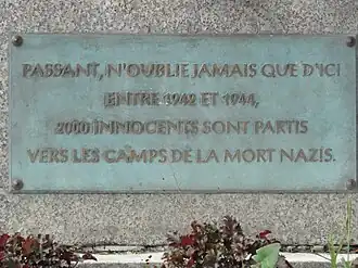 Plaque commémorative de 2&nbsp;000&nbsp;déportés.