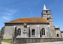 Face sud de l'église Saint-Brice.