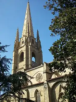 Vue extérieure de l'église Notre-Dame-de-l'Assomption de Marciac.