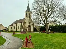 Église Saint-Austremoine.