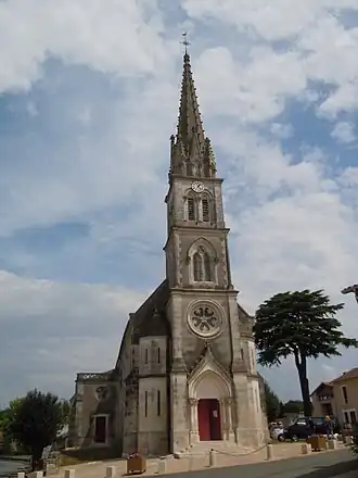 Église Saint-Jean Baptiste de Lhommaizé.
