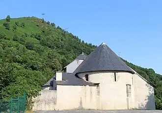 Église Saint-Laurent d'Uz.