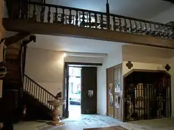 L'entrée de l'église