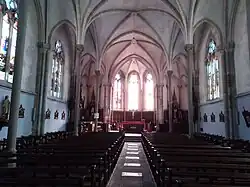 Intérieur de l'église Saint-Louis.