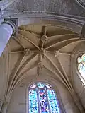 Chapelle sud, voûte à liernes et tiercerons.