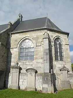 Façade Sud-Est du chevet de l'église Saint-Martin de Ragnies