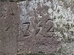 1352 : date de construction gravée dans la pierre
