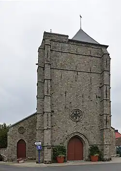 L'église Saint-Pierre.