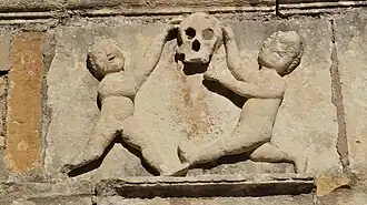 détail de la porte du XVIe&nbsp;siècle de l'église.