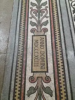 Mosaïque devant le chœur