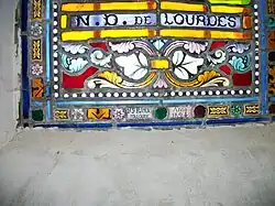 Vitrail fabriqué par l'entreprise Saint-Blancat de Toulouse et daté de 1894