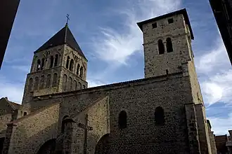 Les deux tours de l'église