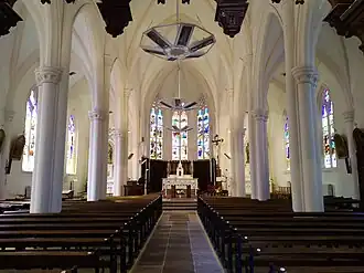 Église Saints-Sébastien-et-Quirin. Vue sur le chœur.