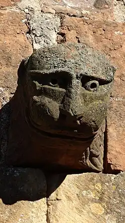 Église d'AboulTête de lion.