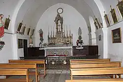 La nef et le chœur.