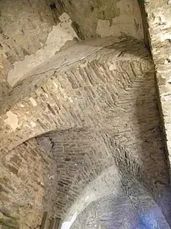 Les voûtes de la petite nef.