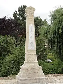 Monument aux morts.