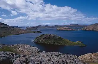 Vue de l'île de la Baleine depuis Labourel.