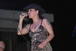 Description de l'image özlem Tekin.jpg.