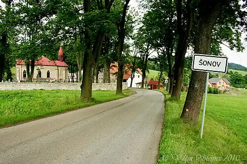 Entrée du village.