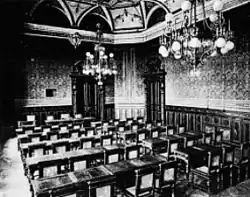 Hôtel de ville de Žižkov, salle de conférence (photo de 1891)