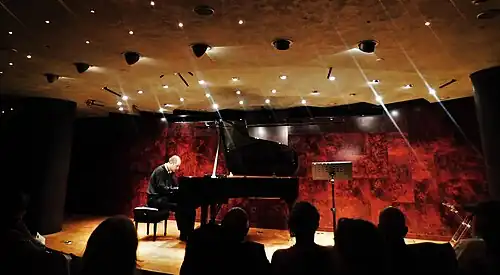 Soirée musicale au siège de la fondation.