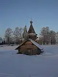 grenier derrière l'église en hiver