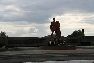 Monument aux morts, classé à Raïa.