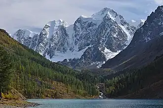 Depuis l'inférieur.