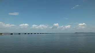 Pont de la baie de l'Amour