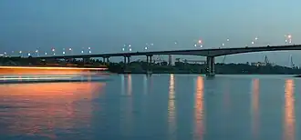 Pont Vorochilovski la nuit