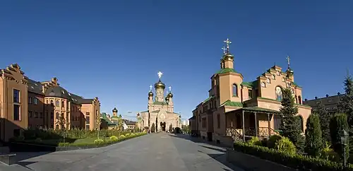 Le monastère du désert de Pokrovsk classé du raïon.
