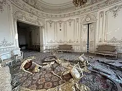 Salon blanc après la frappe classé n°51-101-1153,