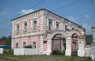 Maison en pierre Kirova, 16.