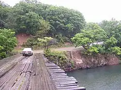 Pont sur la rivière Zerkalnaïa près du village de Bogopol.