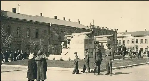 la place centrale, année 1942