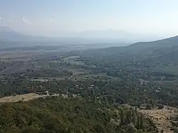 Une vue panoramique du village de Zrze