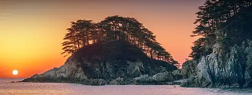 Lever de soleil dans la réserve naturelle marine de l'Extrême-Orient.