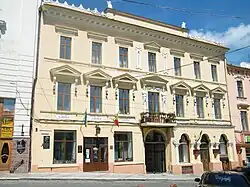 Description de cette image, également commentée ci-après