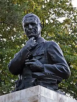 Le monument d'Archibald Reiss