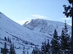 Le Mont Stolovaïa depuis le col des Sept-Vents.