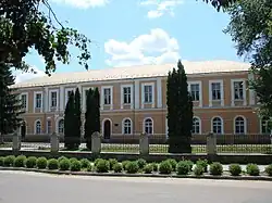 l'école d'artisanat Fédorovsky, classée.