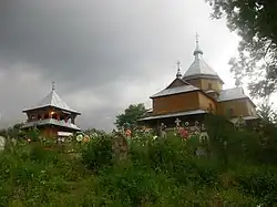 église st-Jean le Miséricordieux et clocher, classés,, à Yaremtche,