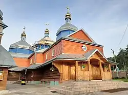 église st-Michel, classée et son clocherà Nijniv,