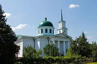 l'église de la Trinité de Helmiaziv, classée,