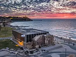 Musée de l'Etzel (Irgoun), le bâtiment sur le front de mer, 2018.